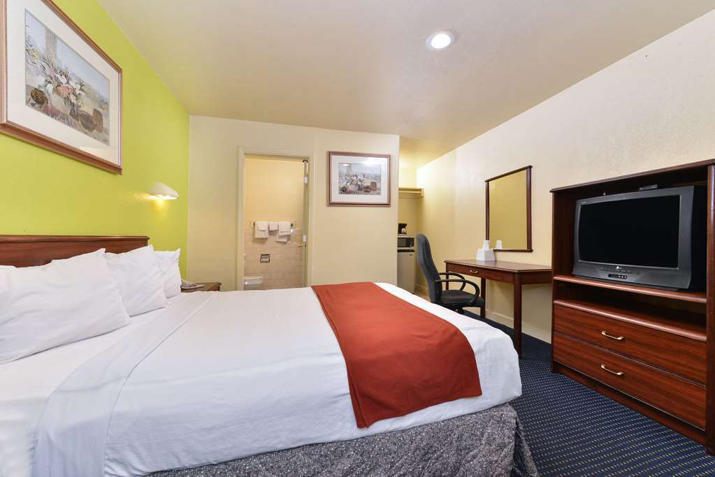 Rodeway Inn 모데스토 객실 사진