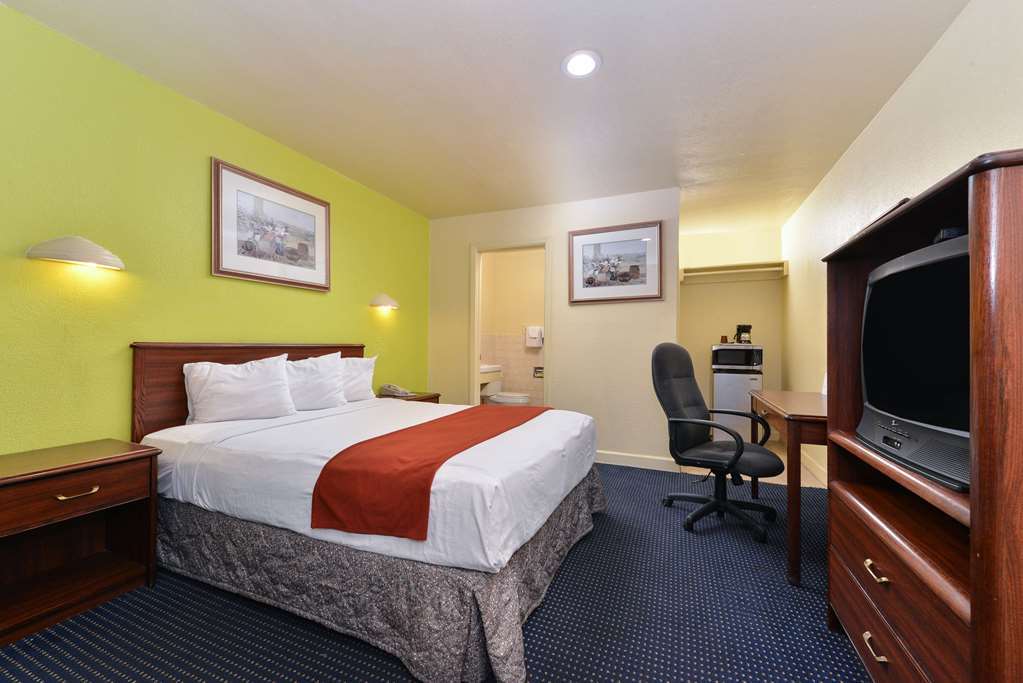 Rodeway Inn 모데스토 객실 사진