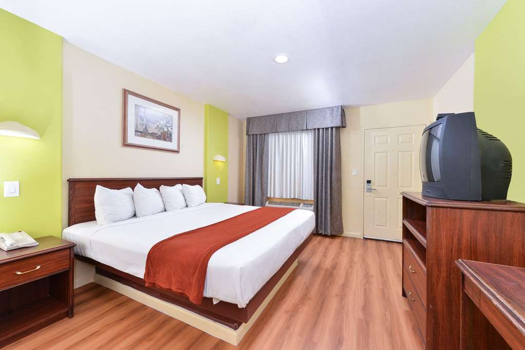 Rodeway Inn 모데스토 객실 사진
