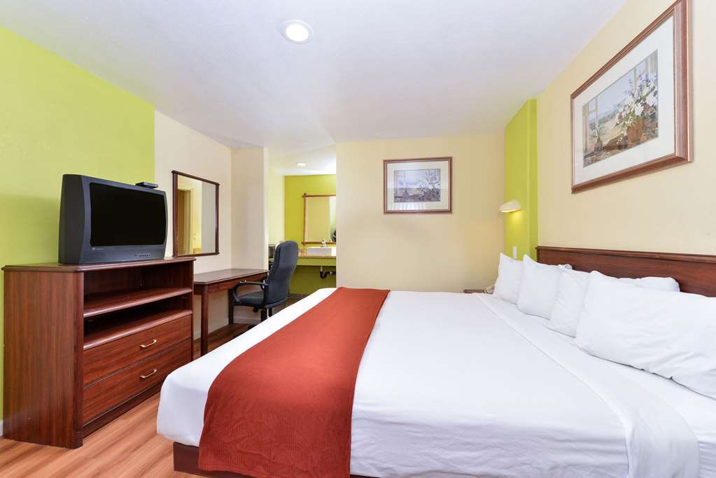 Rodeway Inn 모데스토 객실 사진